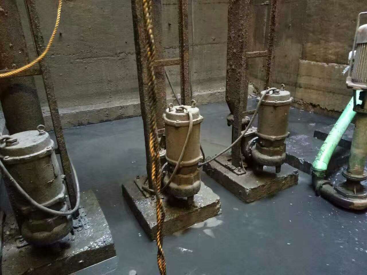 文城镇污水池清理